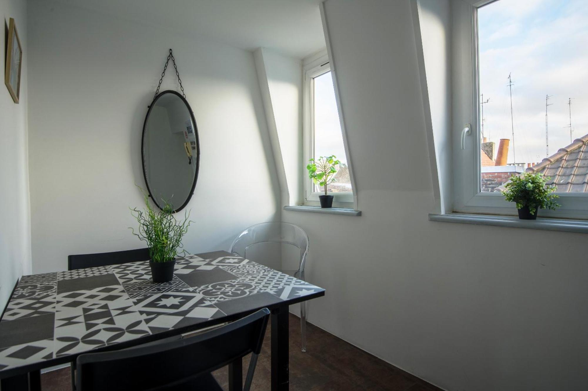 Royale Apartments Vieux Lille 24H24H Access Екстериор снимка